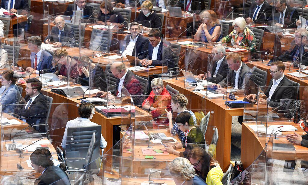APTOPIX Virus Outbreak Germany Parliament